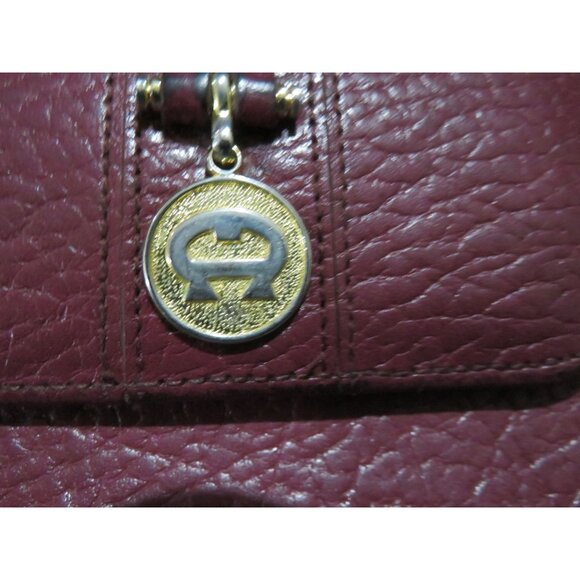 Etienne Aigner Vintage Burgundy Maroon Pebbled Leather Kisslock Clasp Wallet - Picture 5 of 8